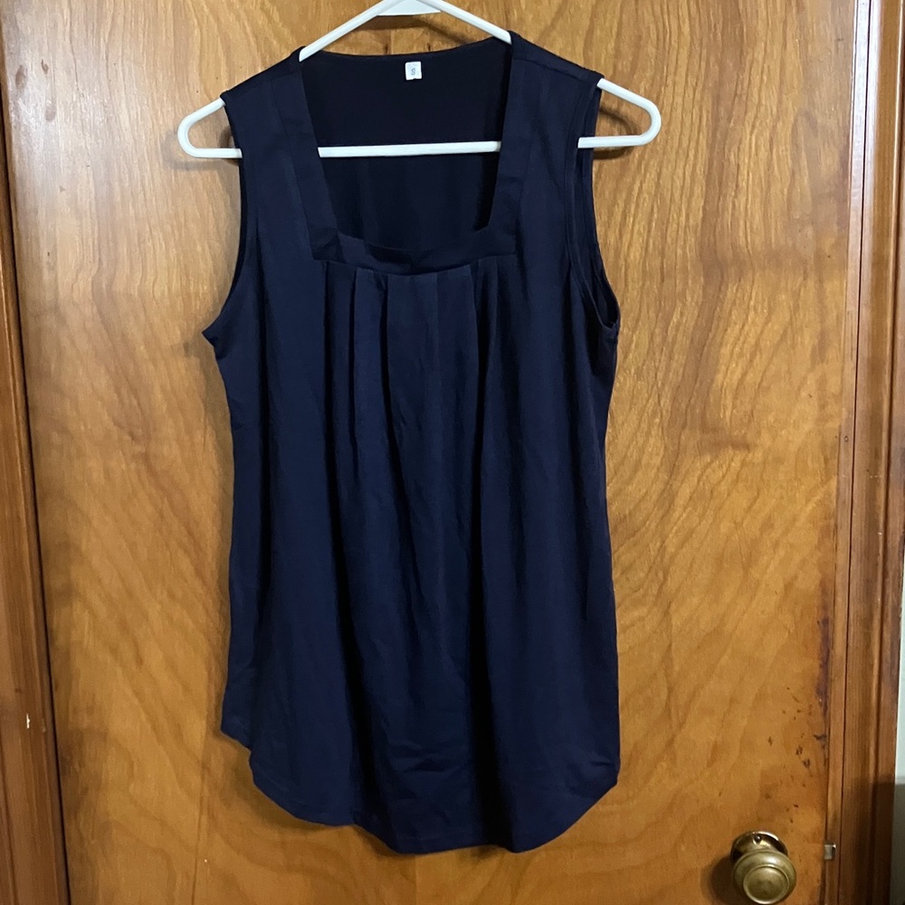 Chic Navy Sleeveless Blouse